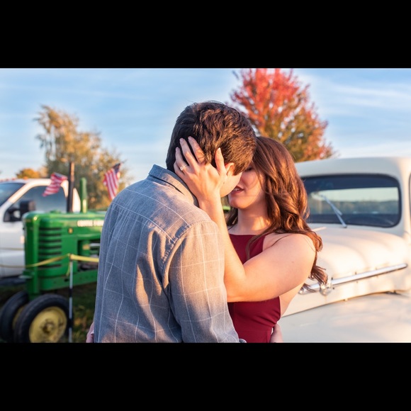 Meet your Posher, Julianne - Picture 4 of 4